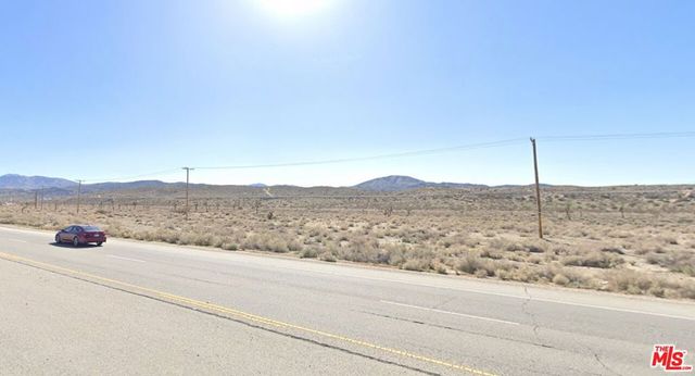 6386 Pearblossom Highway, Palmdale, CA 93552