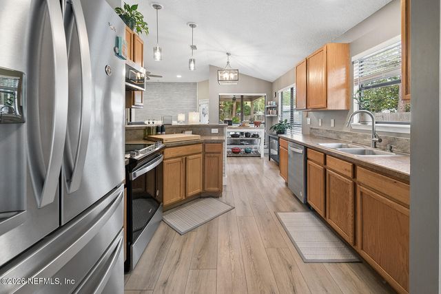 424 JEFFERSON Avenue, Orange Park, FL 32065