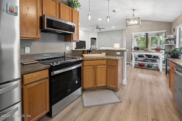 424 JEFFERSON Avenue, Orange Park, FL 32065