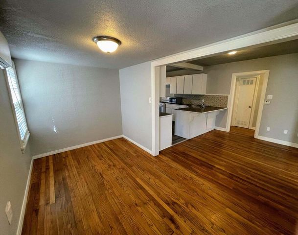 2102 25th Street, Lubbock, TX 79411