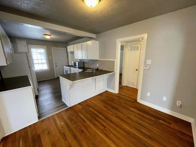 2102 25th Street, Lubbock, TX 79411