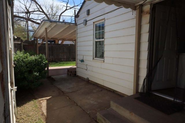 2102 25th Street, Lubbock, TX 79411