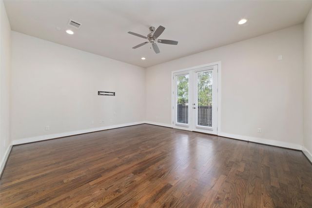 1917 W 15th Street A, Houston, TX 77008