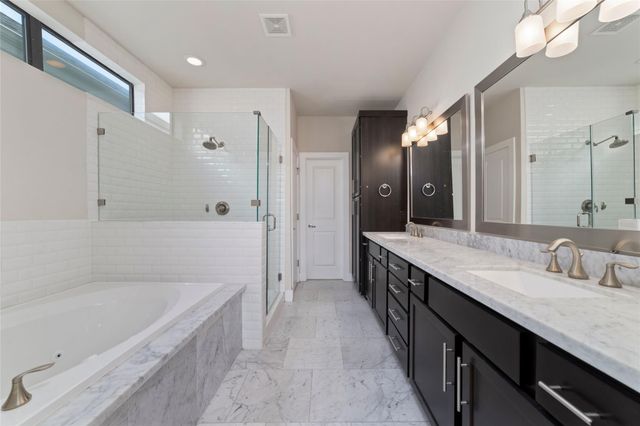 1917 W 15th Street A, Houston, TX 77008