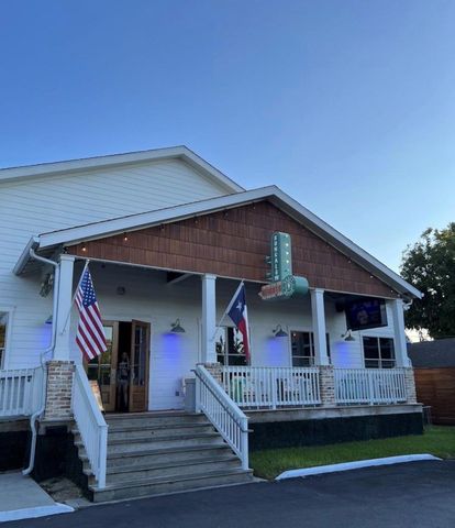 1917 W 15th Street A, Houston, TX 77008