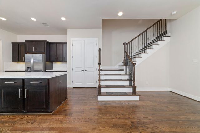 1917 W 15th Street A, Houston, TX 77008