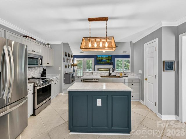 4303 Stonefield Drive, Charlotte, NC 28269