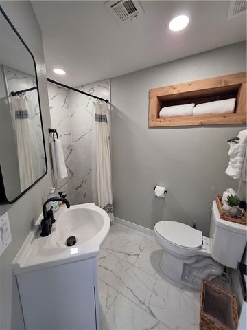 2402 SE Jayel Terrace 1, Bentonville, AR 72712