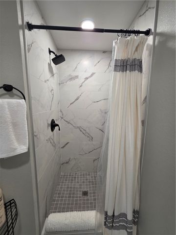 2402 SE Jayel Terrace 1, Bentonville, AR 72712