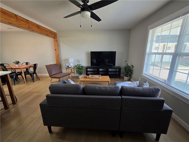 2402 SE Jayel Terrace 1, Bentonville, AR 72712