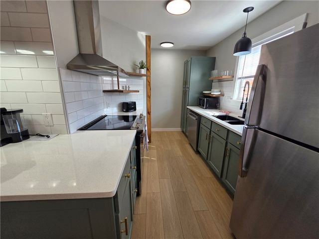 2402 SE Jayel Terrace 1, Bentonville, AR 72712