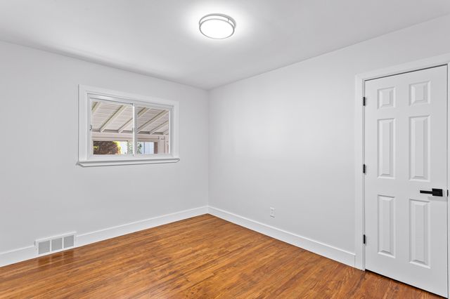 28852 Westfield Street, Livonia City, MI 48150