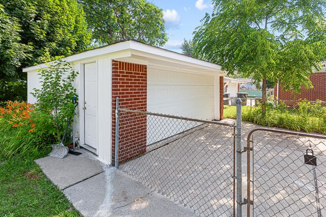 28852 Westfield Street, Livonia City, MI 48150