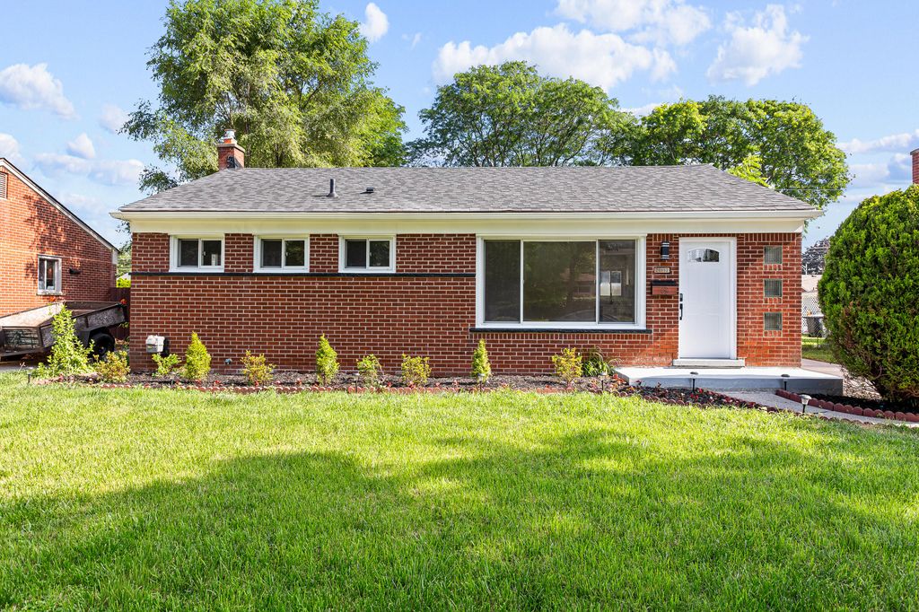 28852 Westfield Street, Livonia City, MI 48150