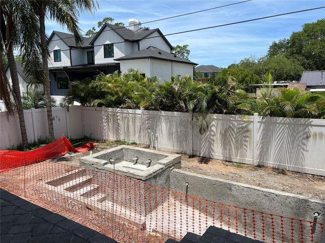 4633 W KENSINGTON AVENUE, Tampa, FL 33629