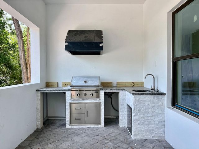 4633 W KENSINGTON AVENUE, Tampa, FL 33629