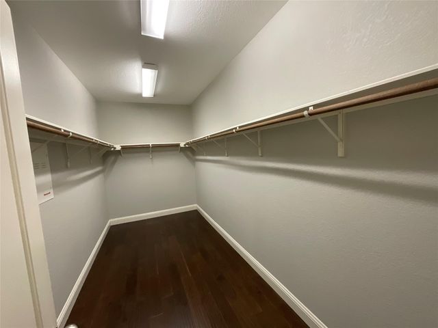 3928 Crest LN, Round Rock, TX 78681