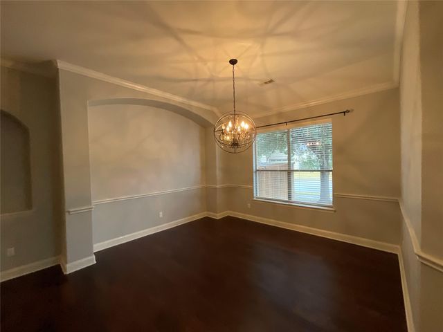 3928 Crest LN, Round Rock, TX 78681