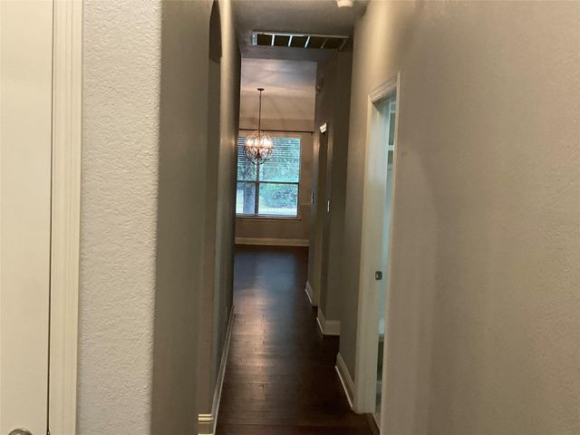 3928 Crest LN, Round Rock, TX 78681