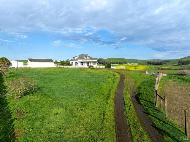 14550 Valley Ford Estero Rd, Valley Ford, CA 94972