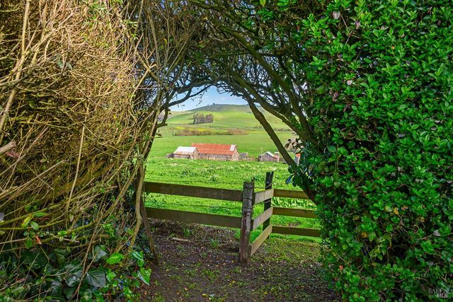 14550 Valley Ford Estero Rd, Valley Ford, CA 94972