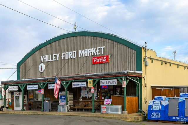 14550 Valley Ford Estero Rd, Valley Ford, CA 94972