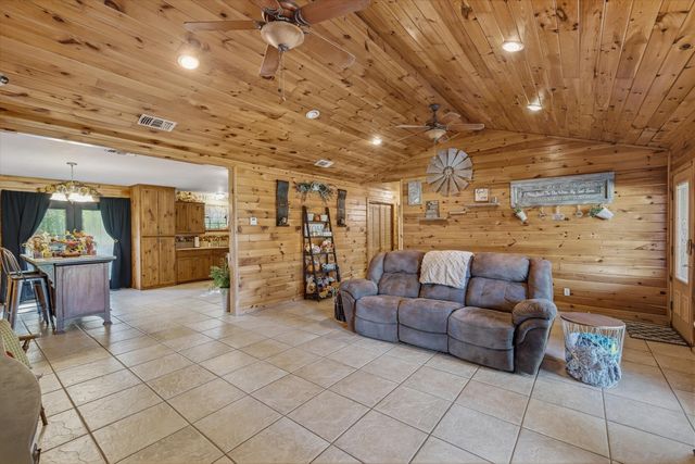 764 Vz County Road 1923, Fruitvale, TX 75127