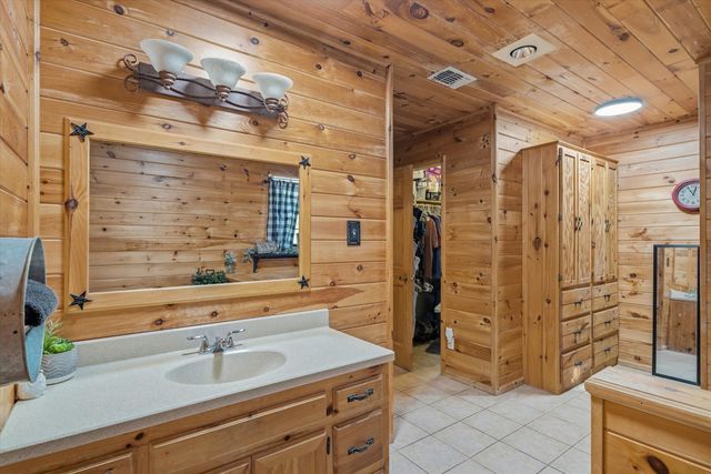 764 Vz County Road 1923, Fruitvale, TX 75127