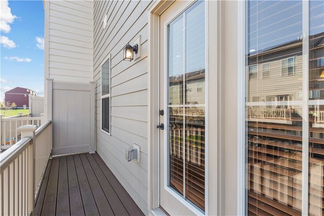410 Fairmont Dr, Marshall, PA 15090