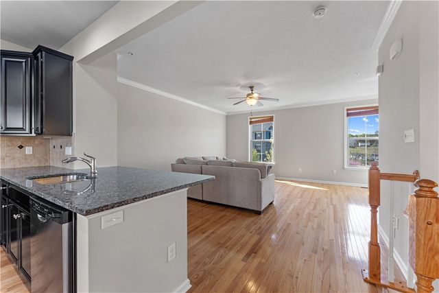 410 Fairmont Dr, Marshall, PA 15090