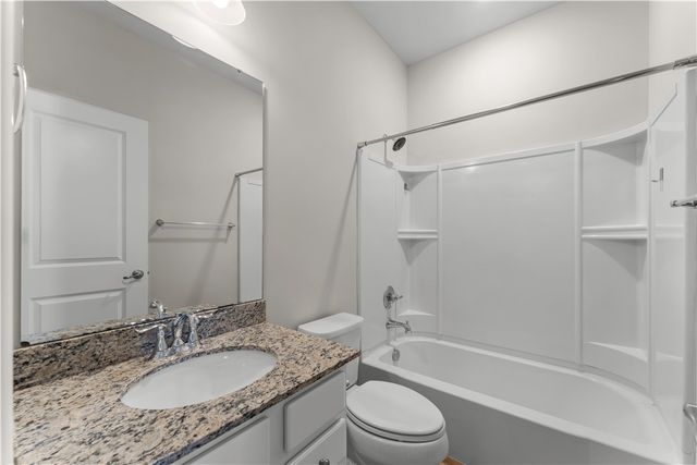 410 Fairmont Dr, Marshall, PA 15090