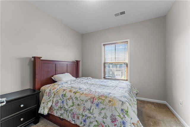 410 Fairmont Dr, Marshall, PA 15090