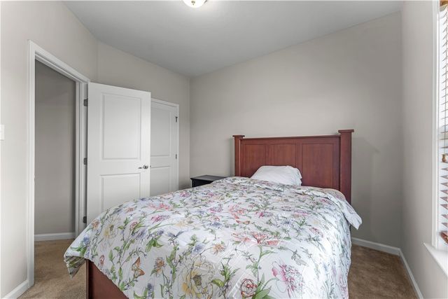 410 Fairmont Dr, Marshall, PA 15090