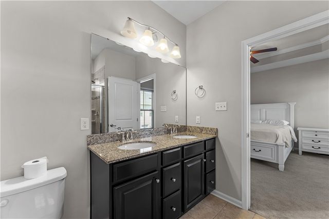 410 Fairmont Dr, Marshall, PA 15090