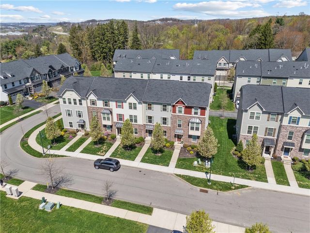 410 Fairmont Dr, Marshall, PA 15090