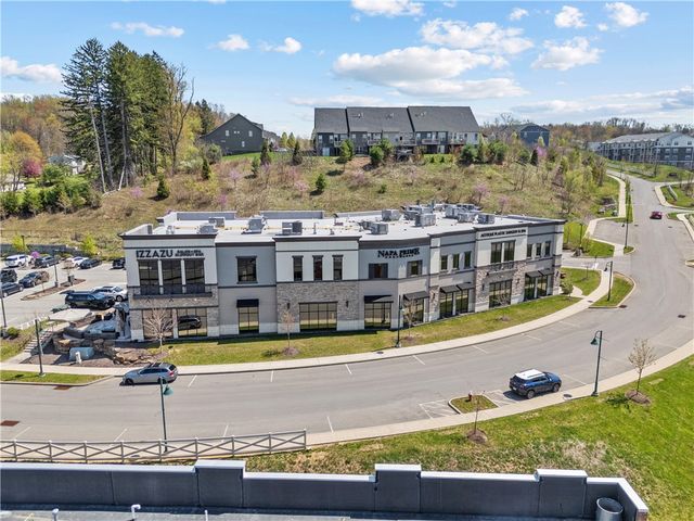 410 Fairmont Dr, Marshall, PA 15090