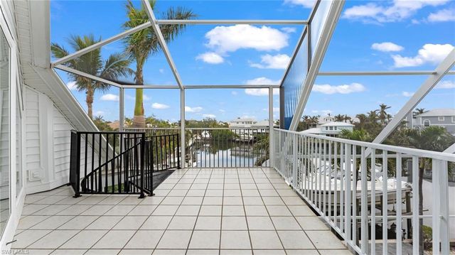 1730 Jewel Box DR, Sanibel, FL 33957