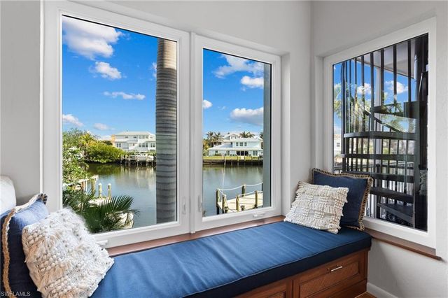 1730 Jewel Box DR, Sanibel, FL 33957