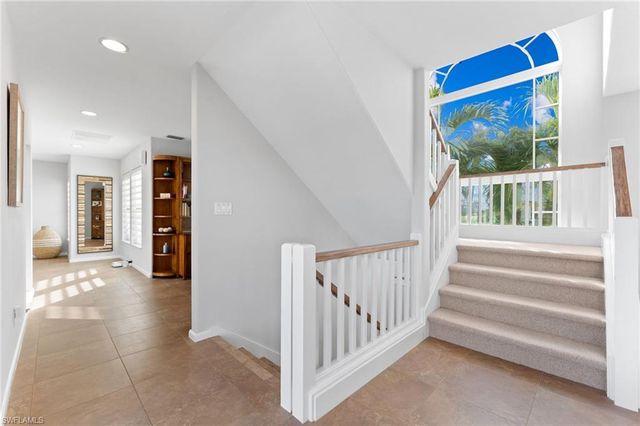 1730 Jewel Box DR, Sanibel, FL 33957