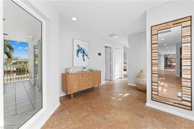 1730 Jewel Box DR, Sanibel, FL 33957