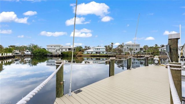 1730 Jewel Box DR, Sanibel, FL 33957
