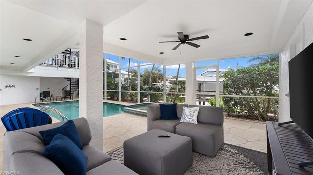 1730 Jewel Box DR, Sanibel, FL 33957