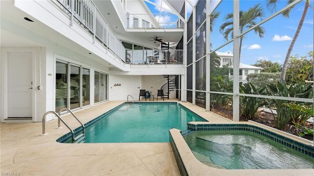 1730 Jewel Box DR, Sanibel, FL 33957