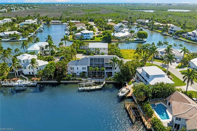 1730 Jewel Box DR, Sanibel, FL 33957