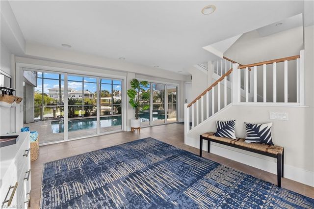 1730 Jewel Box DR, Sanibel, FL 33957