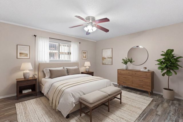 7812 Royal Lane 109, Dallas, TX 75230