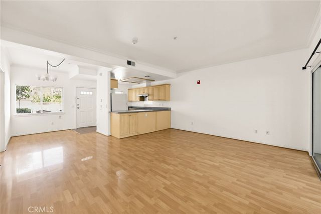 121 N Mcpherrin Avenue 105, Monterey Park, CA 91754
