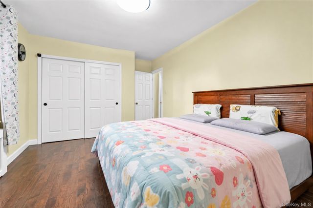 26-25 Union Street 1C, Flushing, NY 11354