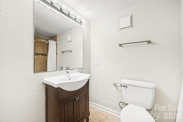 7900 Horse Chestnut Lane, Charlotte, NC 28277