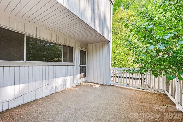 7900 Horse Chestnut Lane, Charlotte, NC 28277